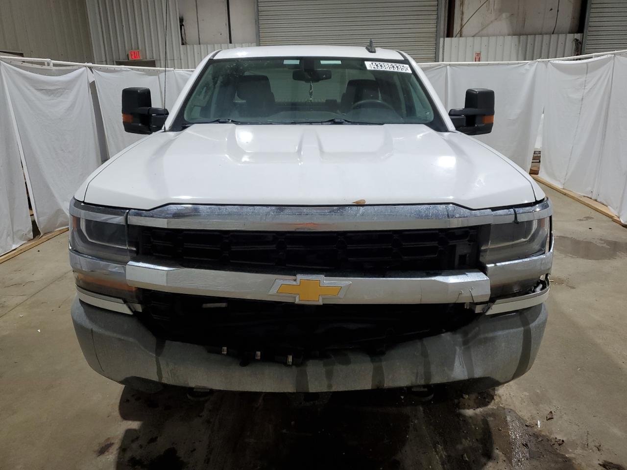 2017 Chevrolet Silverado - Image 5