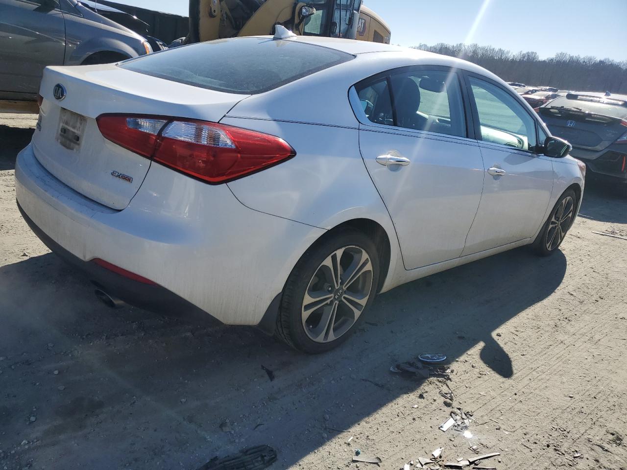 VIN KNAFZ4A80G5553401 2016 KIA FORTE no.3