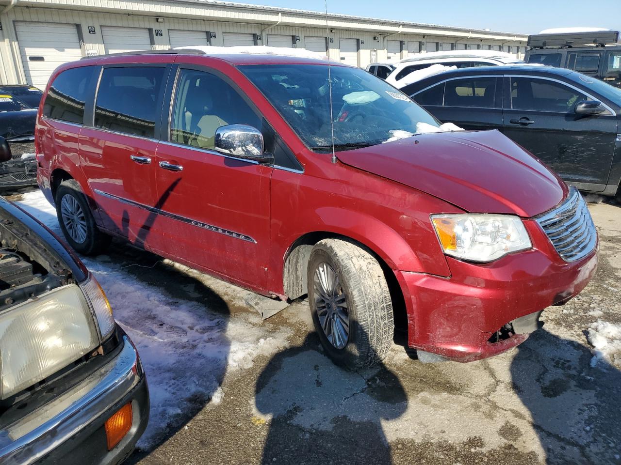 2015 Chrysler Town & Country - Image 4