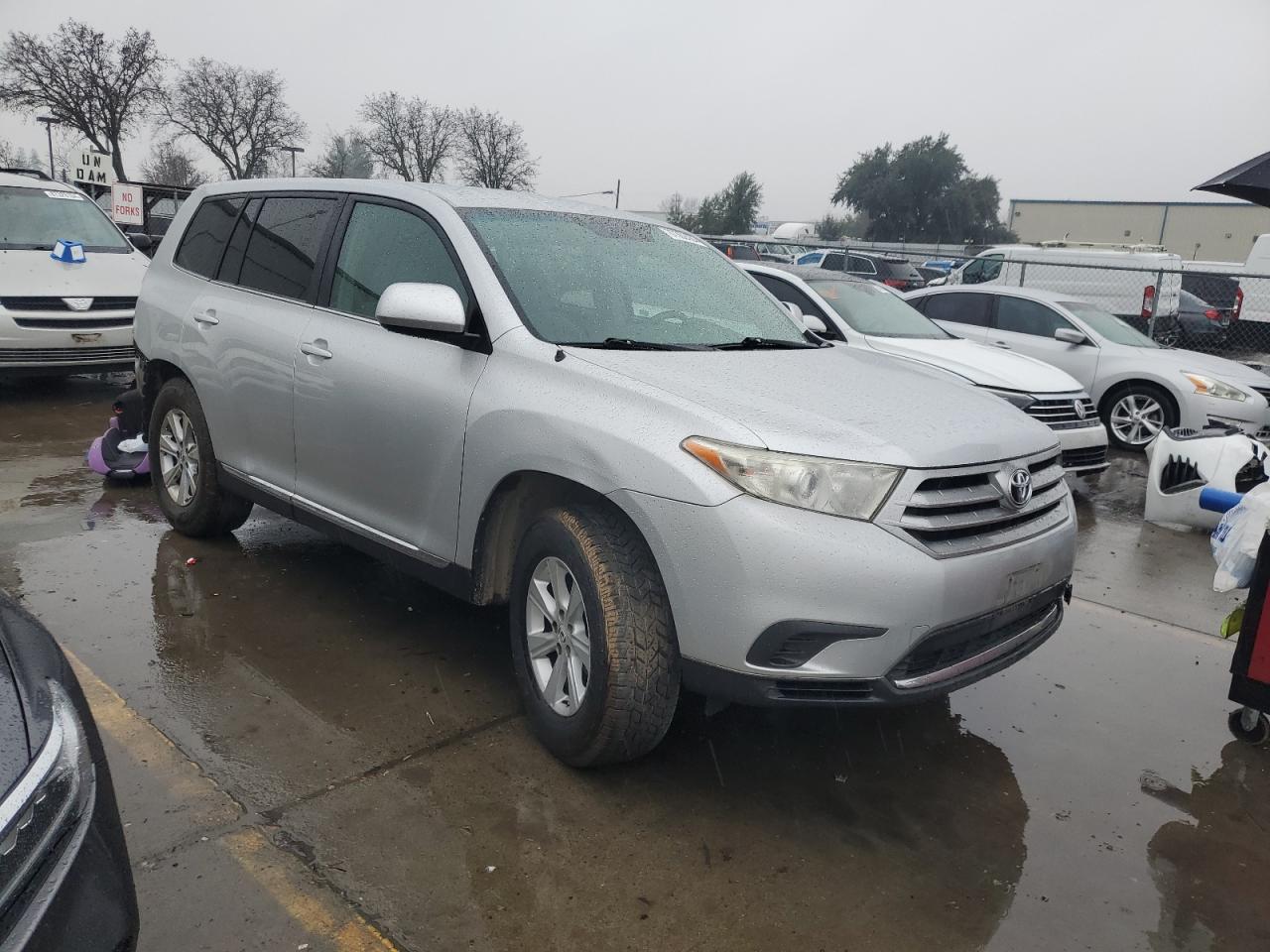 2011 Toyota Highlander - Image 4