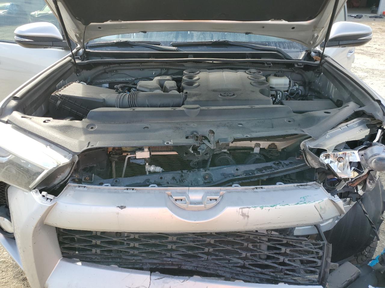 2016 Toyota 4Runner - Image 13