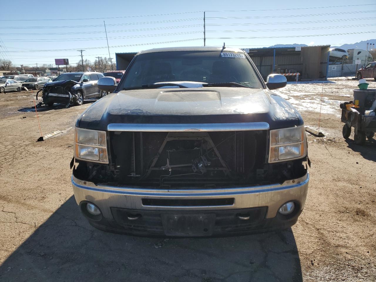 2011 GMC Sierra - Image 5