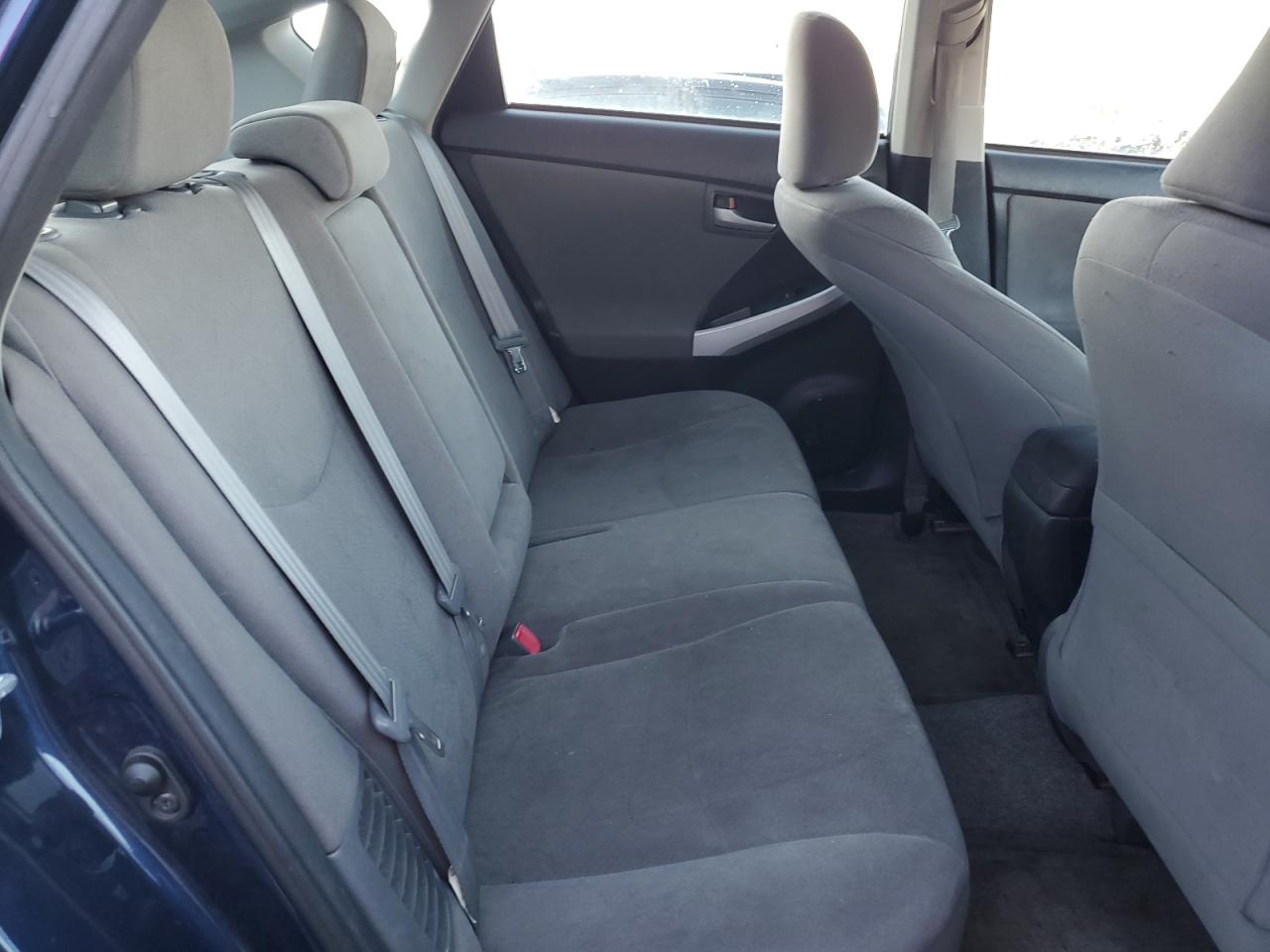 2013 Toyota Prius - Image 10