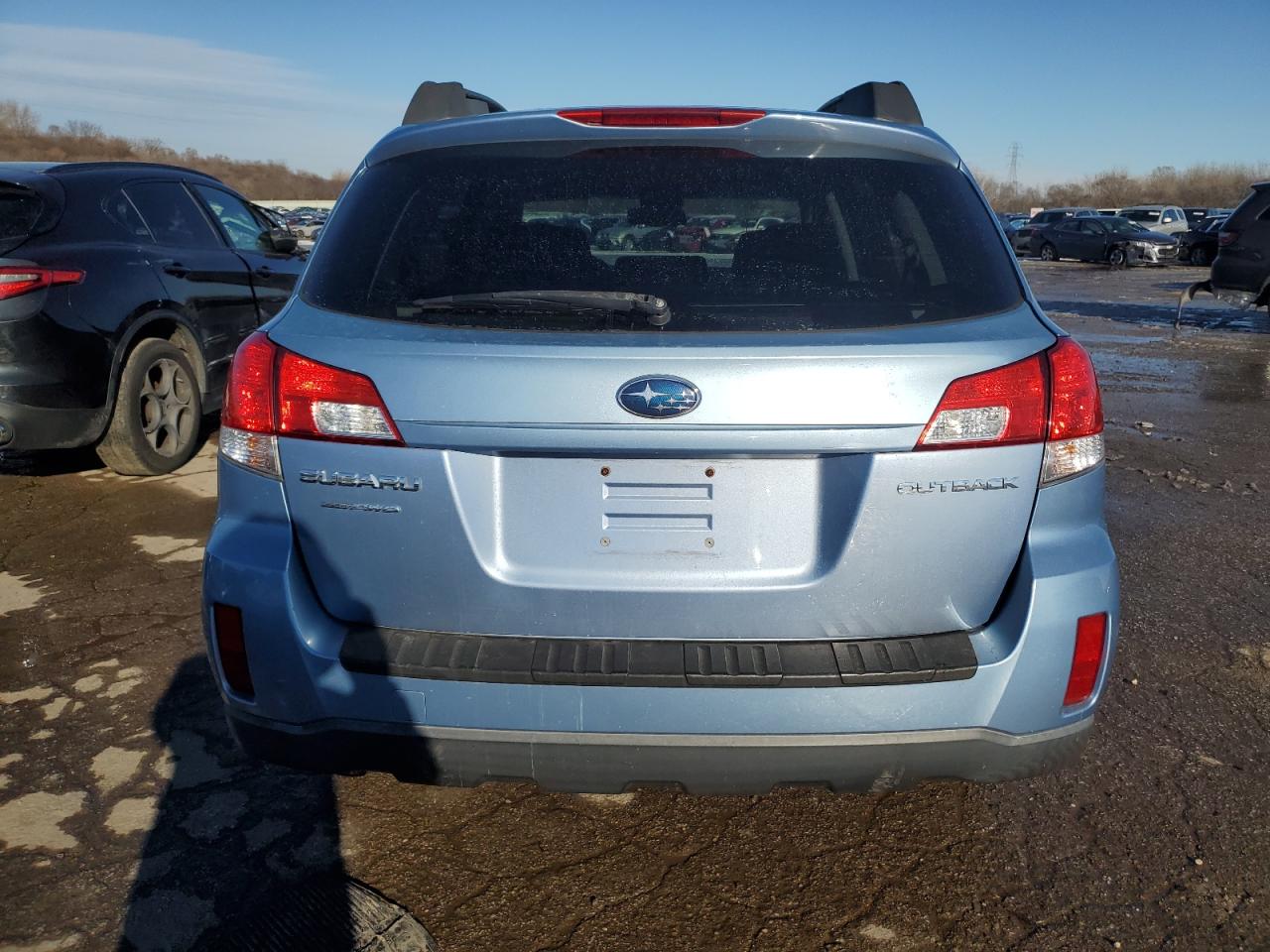 2011 Subaru Outback - Image 6