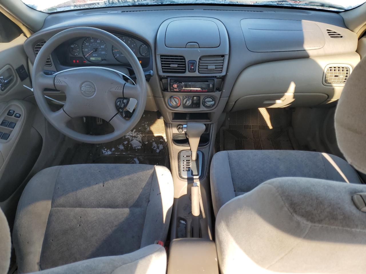 2000 Nissan Sentra - Image 8