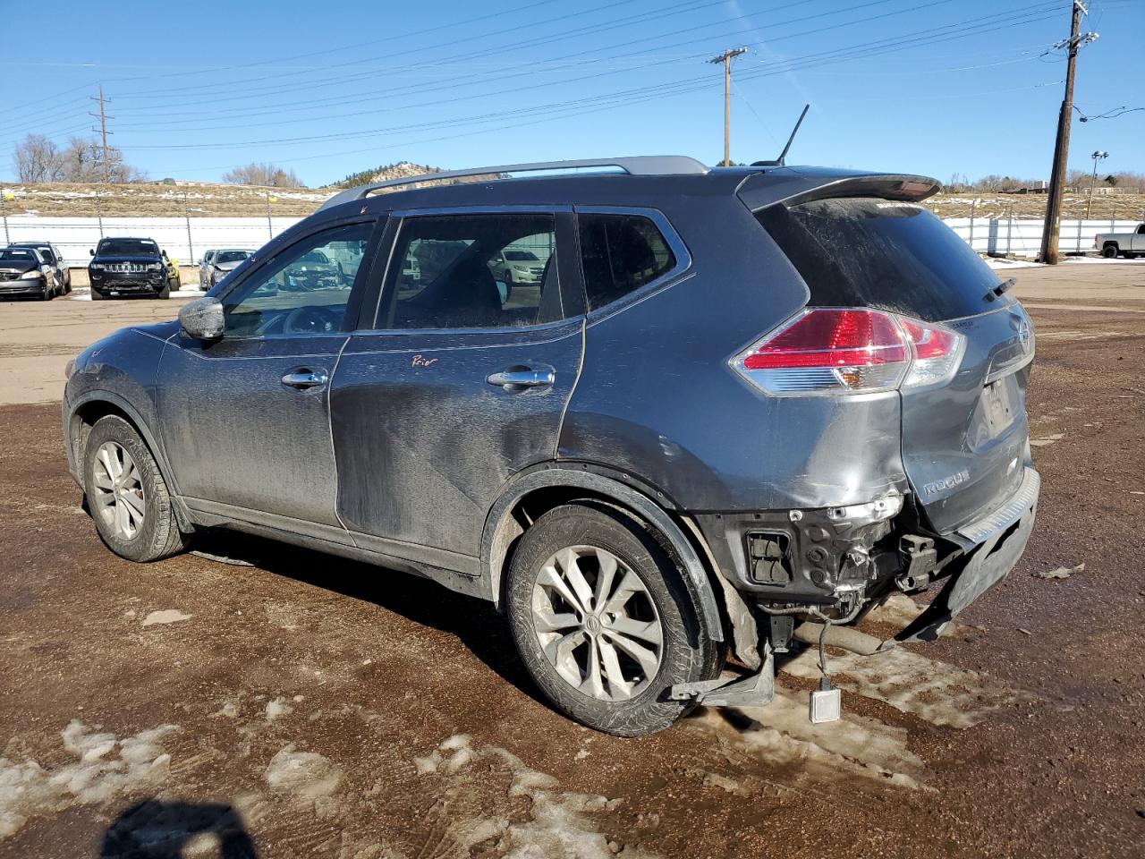 2016 Nissan Rogue - Image 2