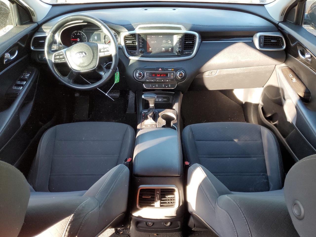 2019 Kia Sorento - Image 8