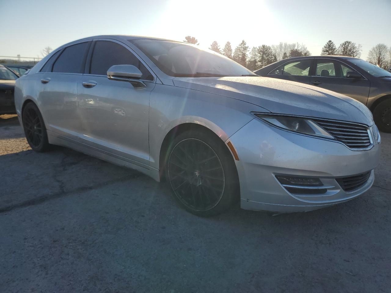2014 Lincoln MKZ - Image 4