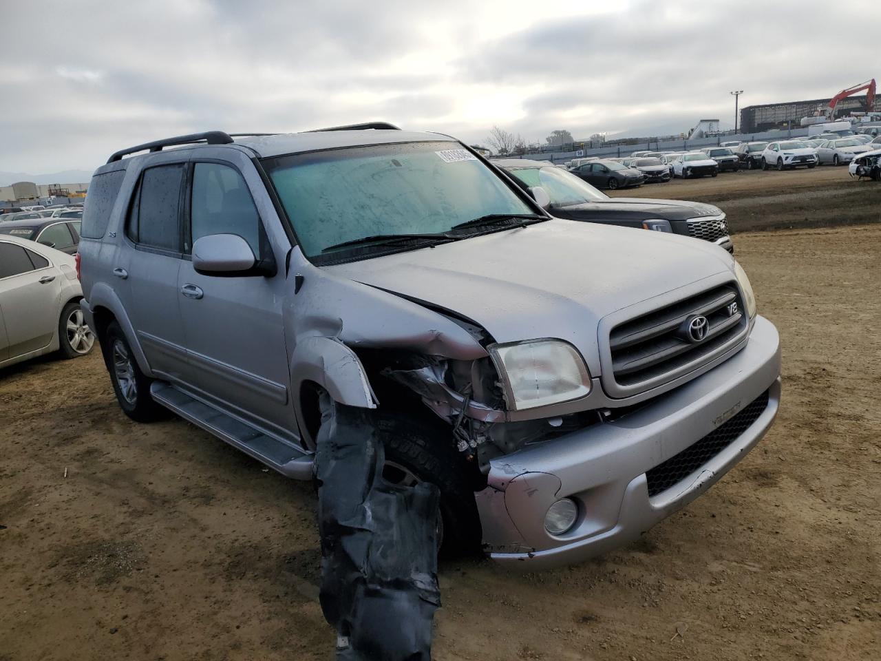 2004 Toyota Sequoia - Image 4