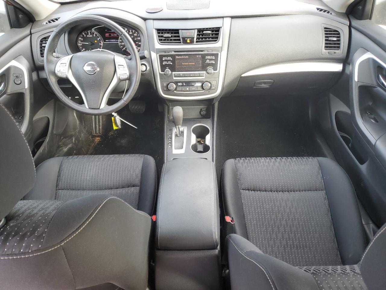 2017 Nissan Altima - Image 8
