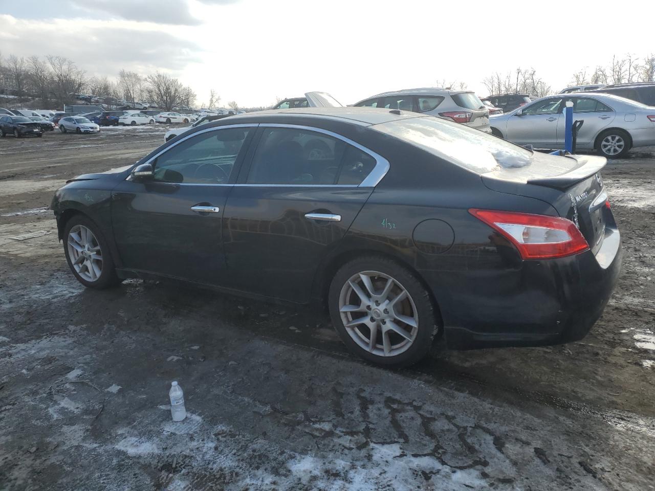 2010 Nissan Maxima - Image 2