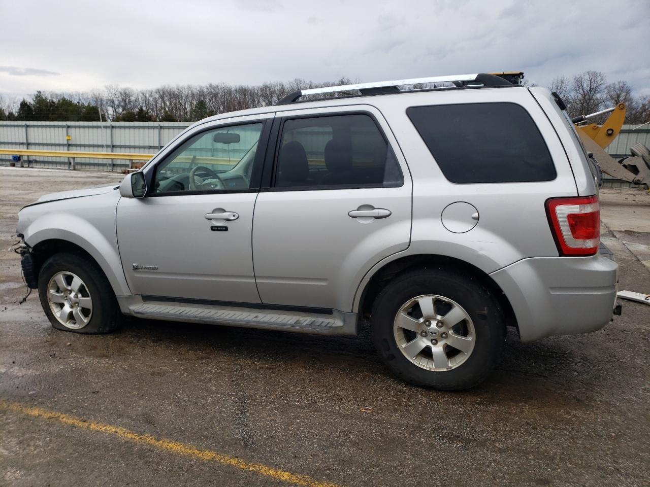 2010 Ford Escape - Image 2