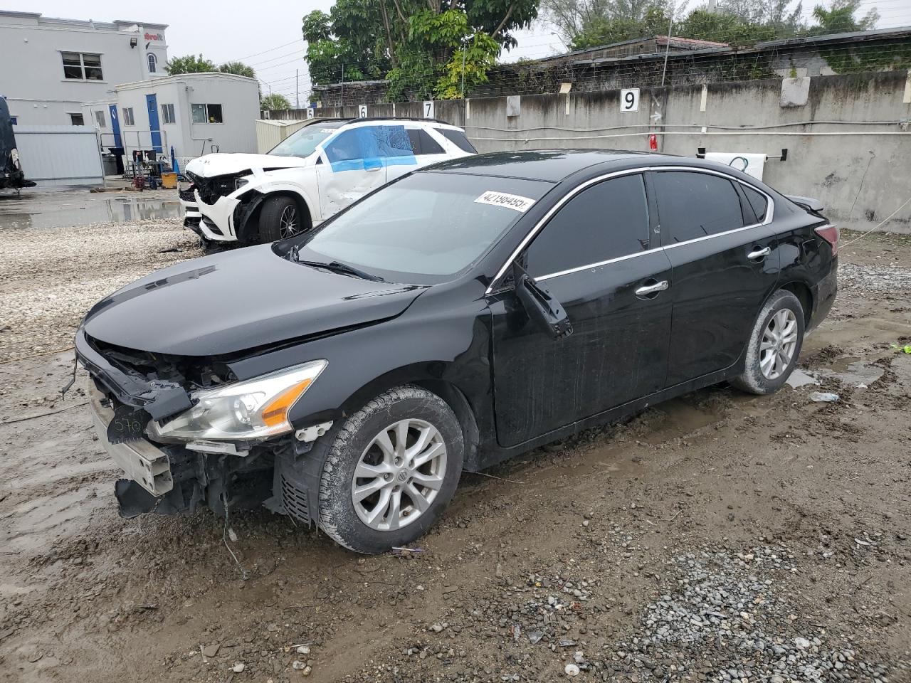 2015 Nissan Altima - Image 1