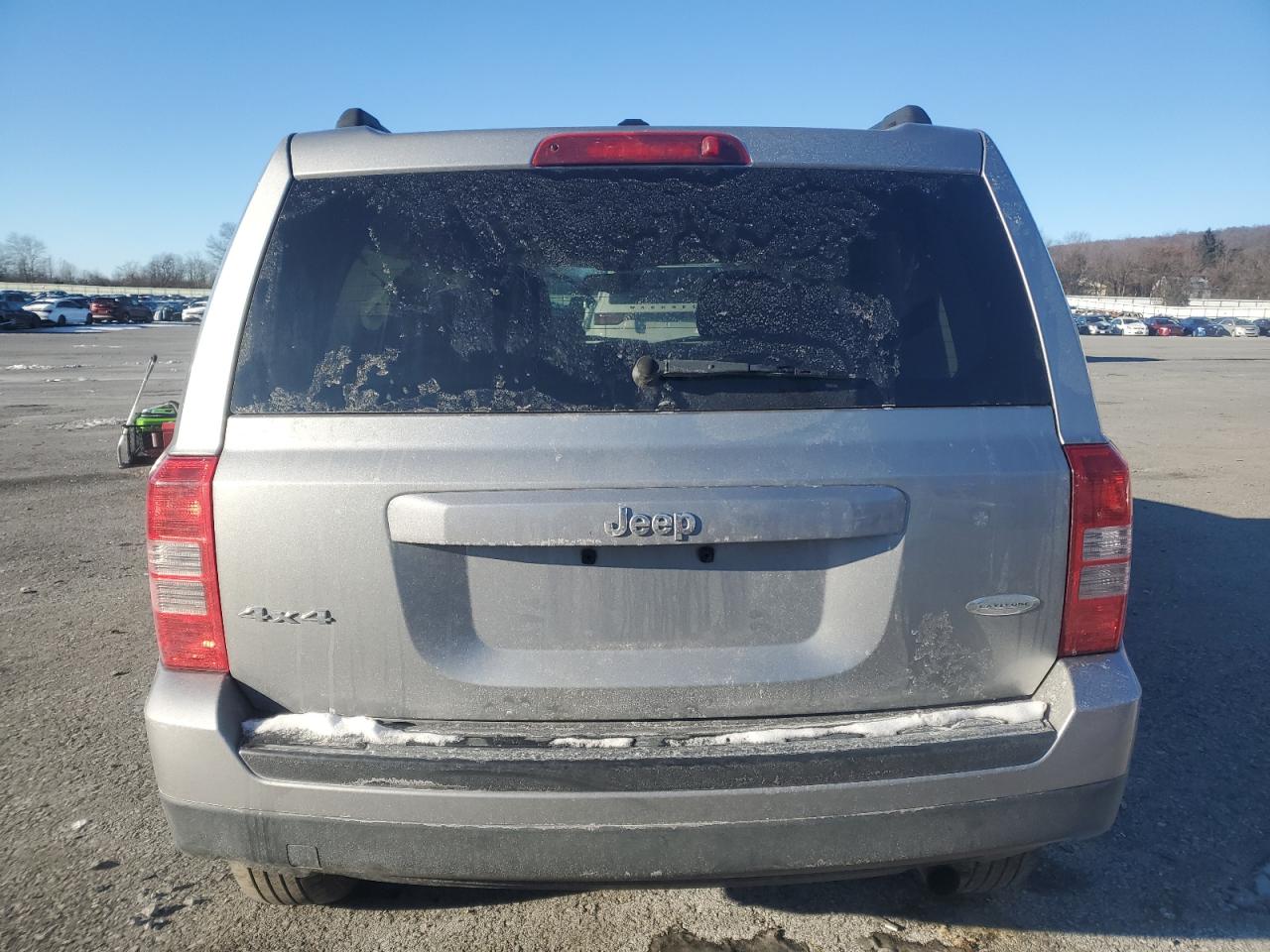 2015 Jeep Liberty (Patriot) - Image 6