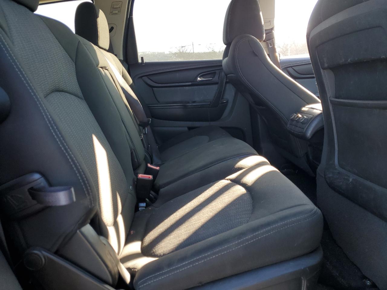 2013 Chevrolet Traverse - Image 10