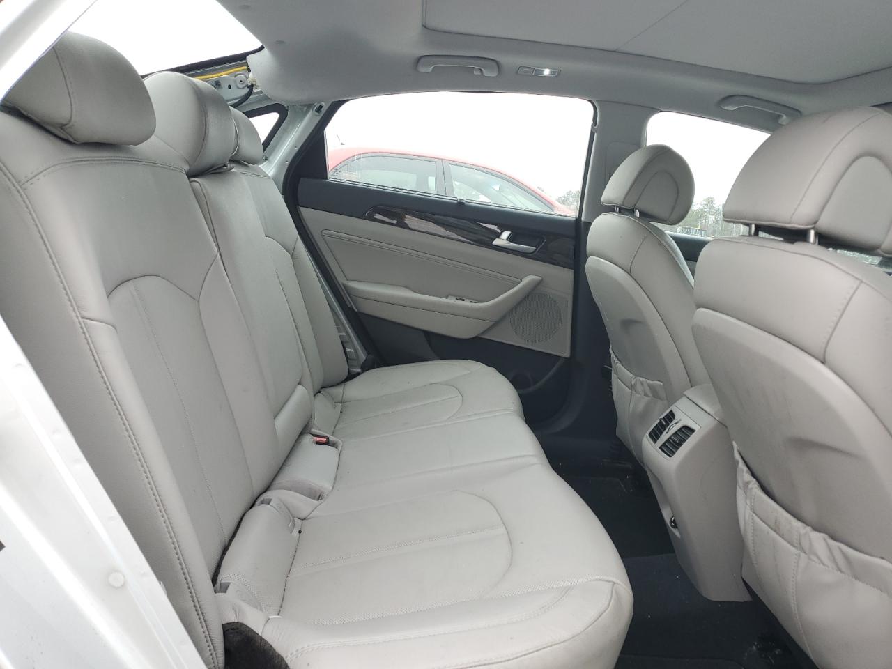 2015 Hyundai Sonata - Image 10