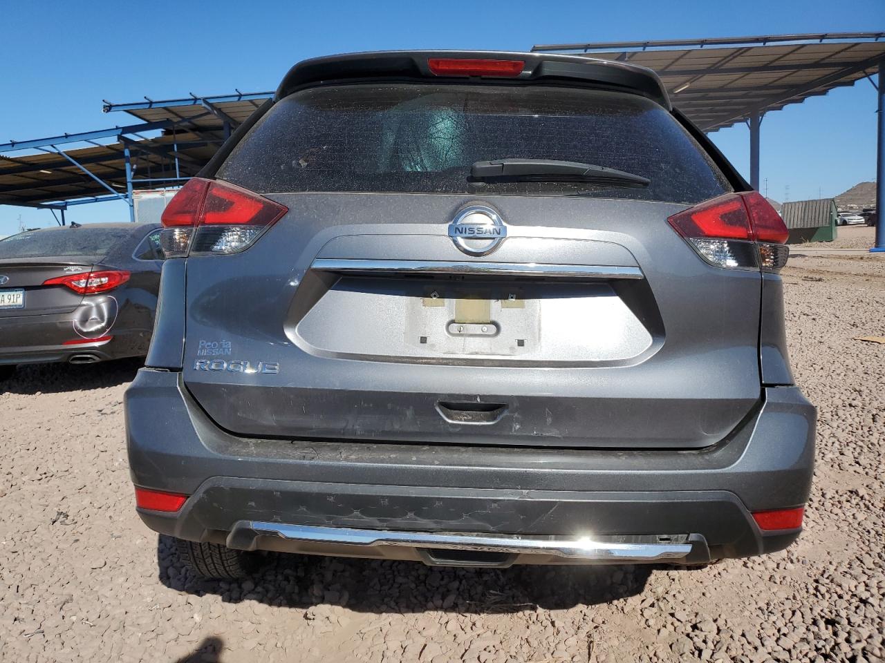 2017 Nissan Rogue - Image 6