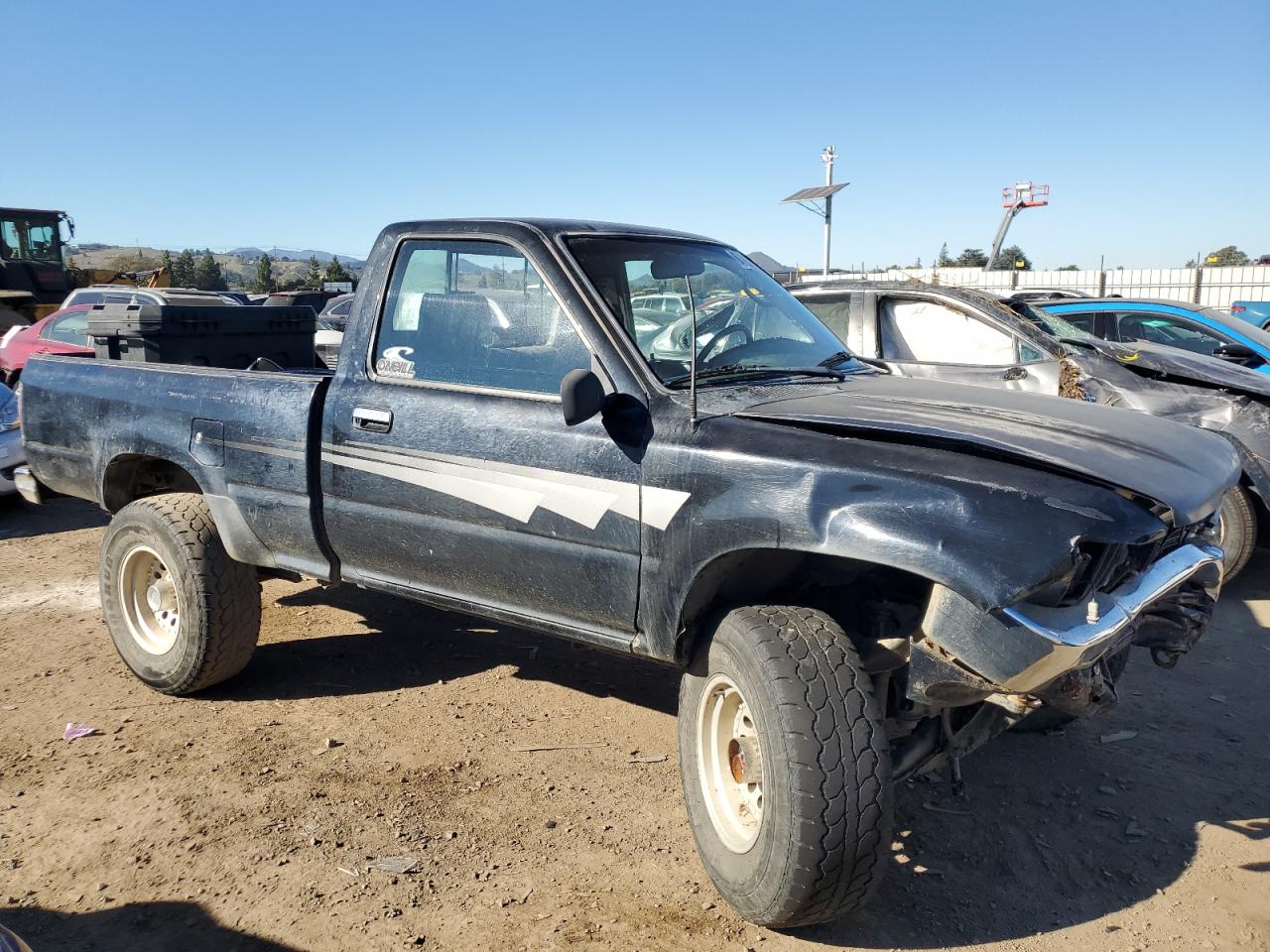 1992 Toyota Pickup - Image 4