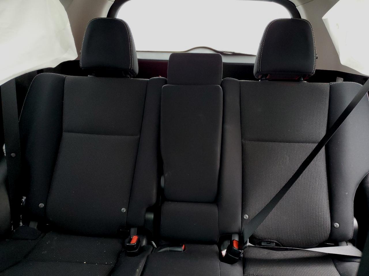 2018 Toyota RAV 4 - Image 10