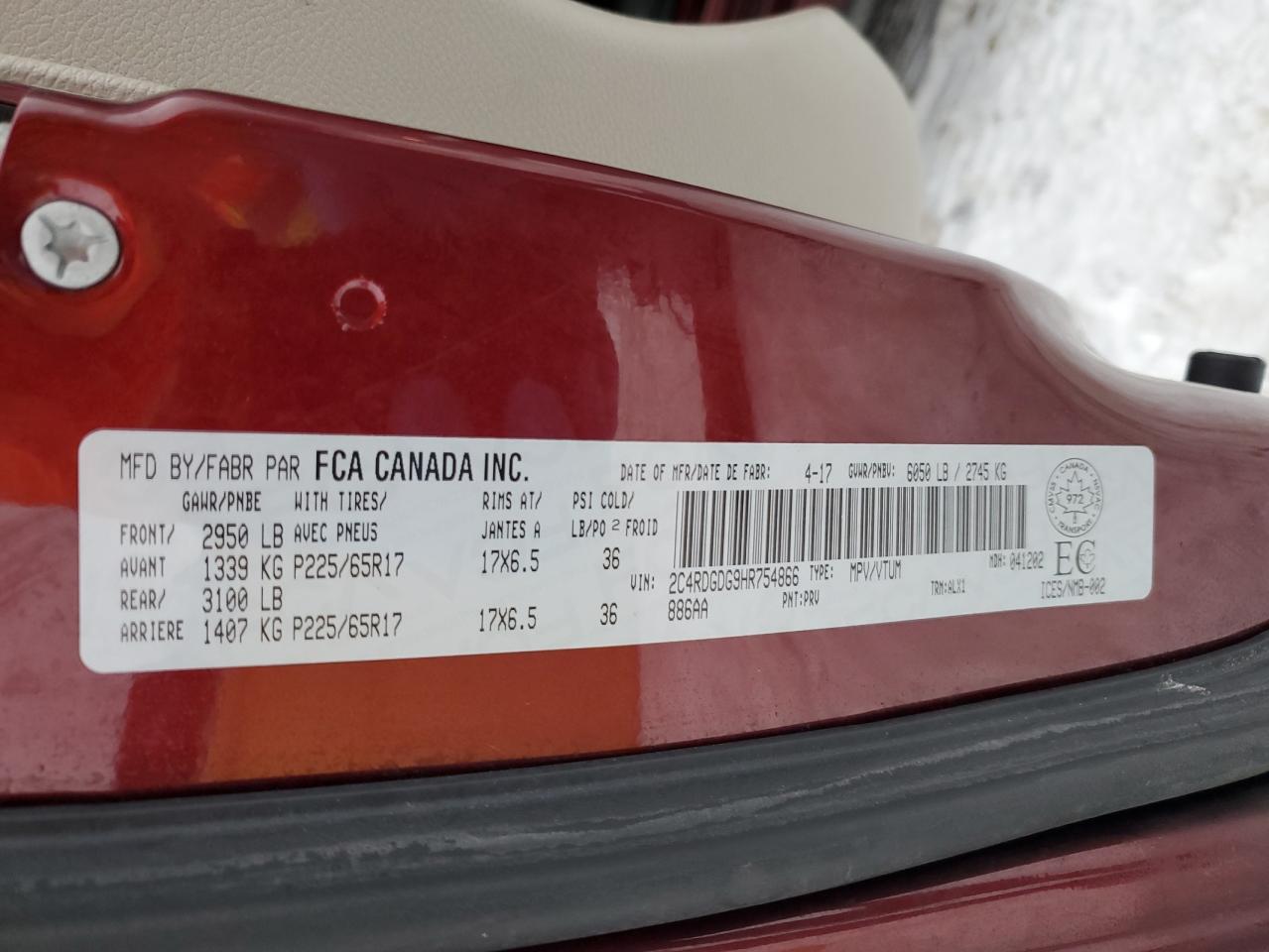 2017 Dodge Caravan - Image 14