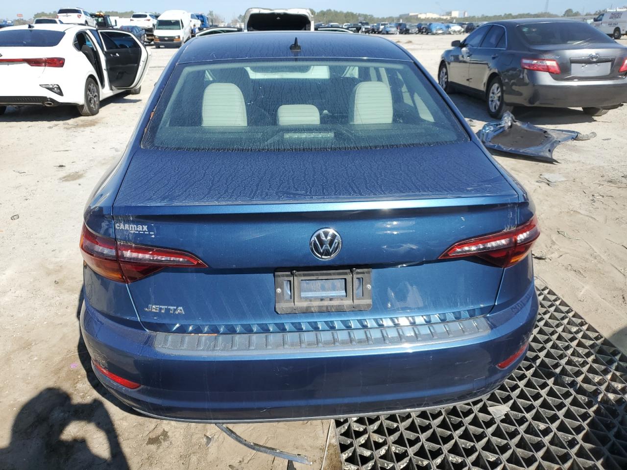 2019 Volkswagen Jetta - Image 6