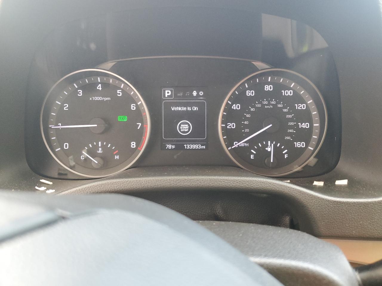 2018 Hyundai Elantra - Image 9