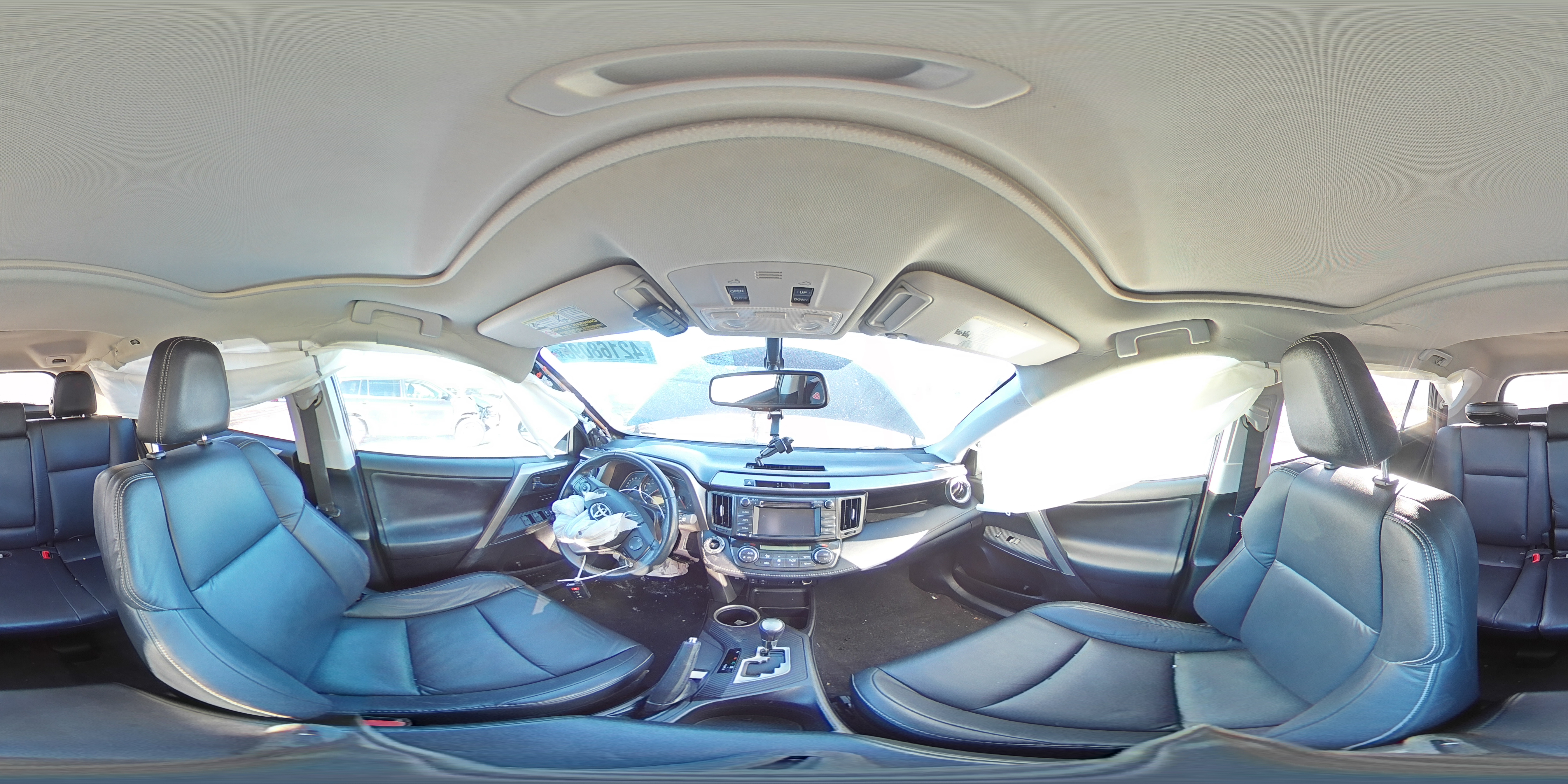 2015 Toyota RAV 4 - Image 14