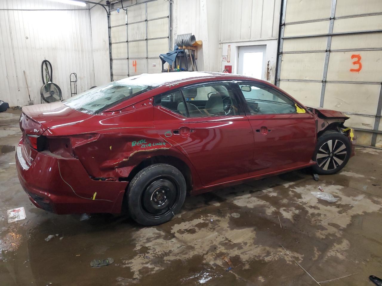 2019 Nissan Altima - Image 3