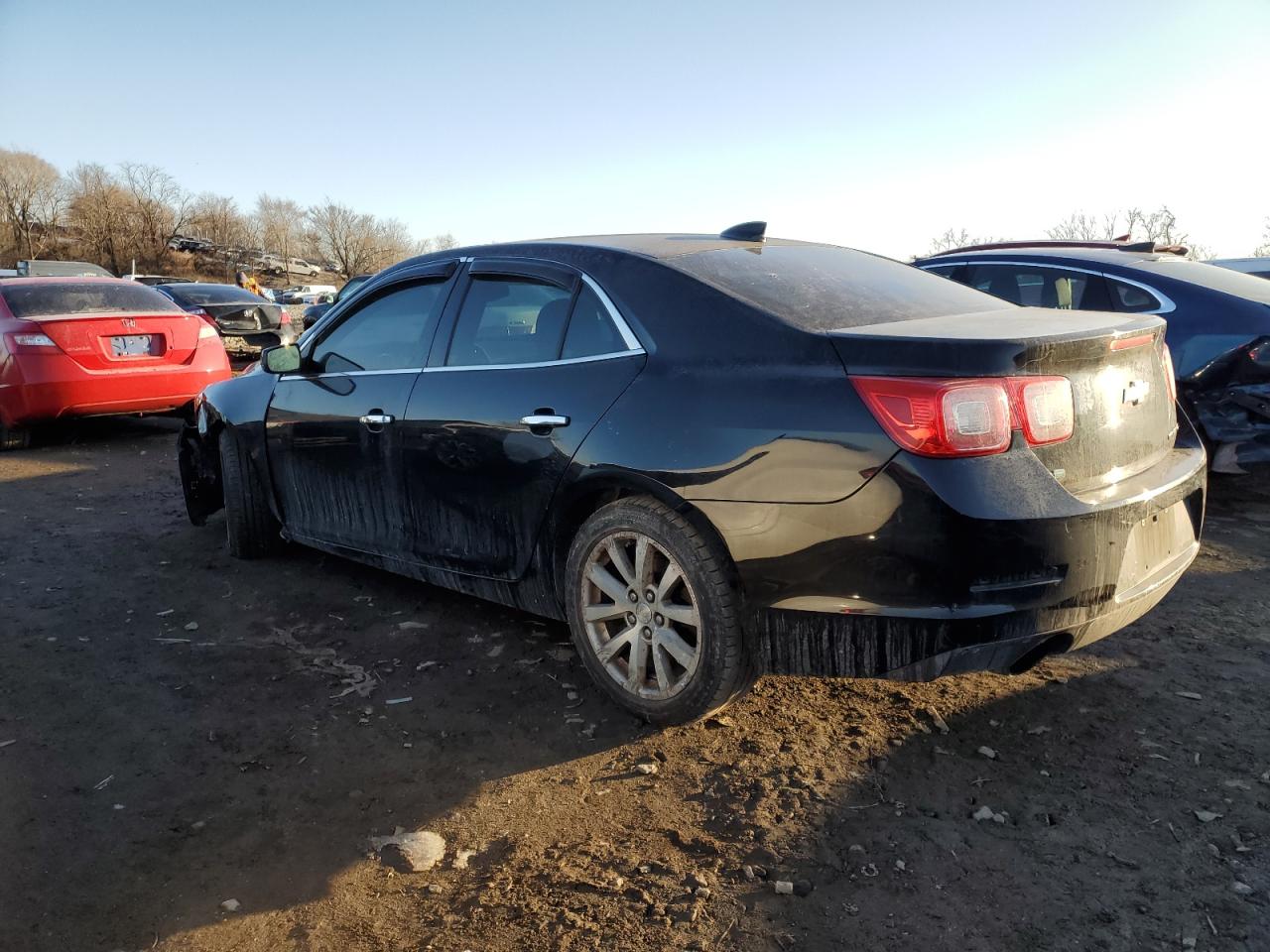 2016 Chevrolet Malibu - Image 2