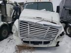 2015 Freightliner Cascadia 125  zu verkaufen in Avon, MN - Front End