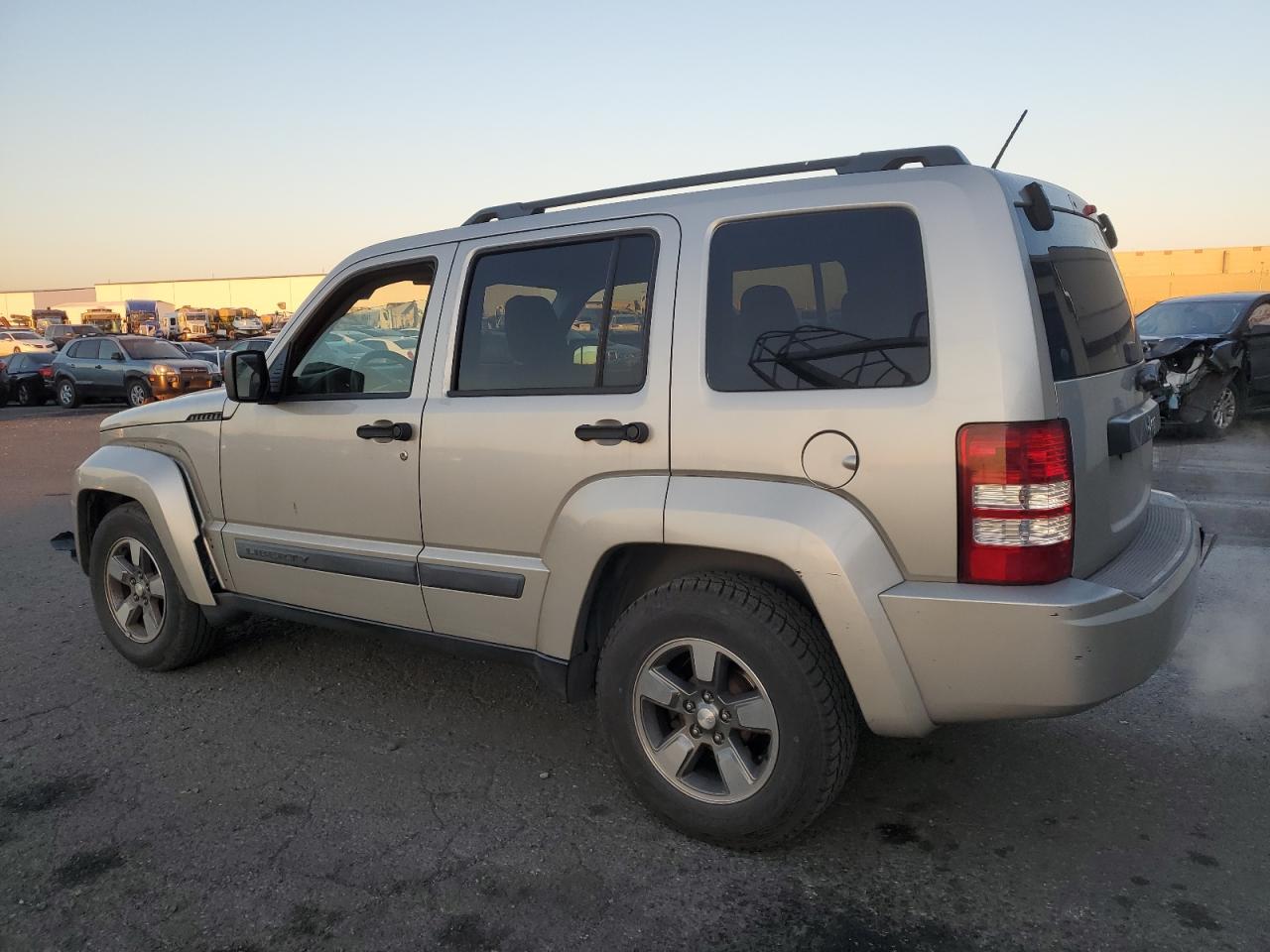 2008 Jeep Liberty (North America) - Image 2