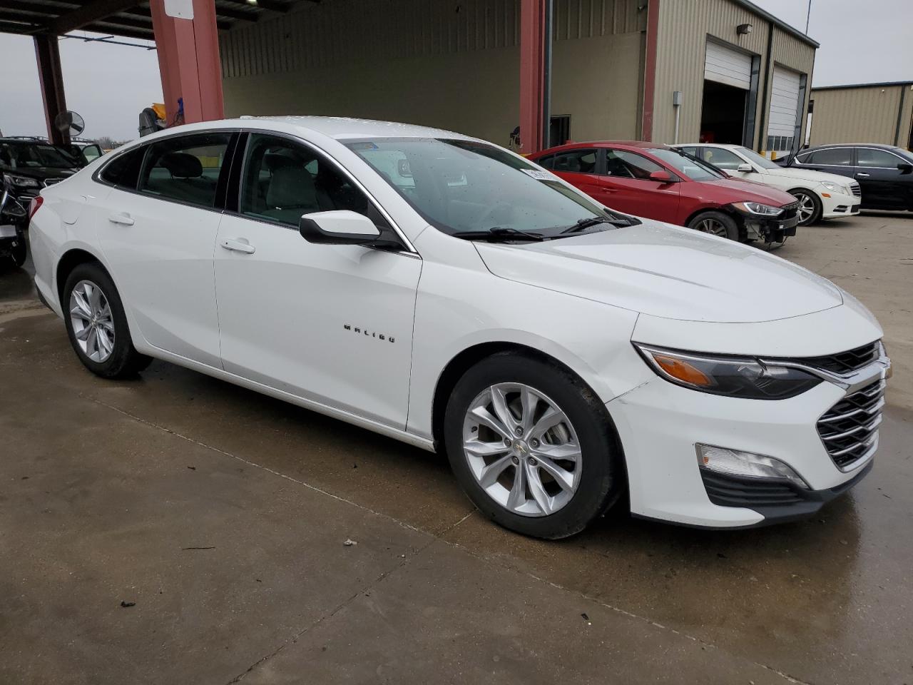 2022 Chevrolet Malibu - Image 4