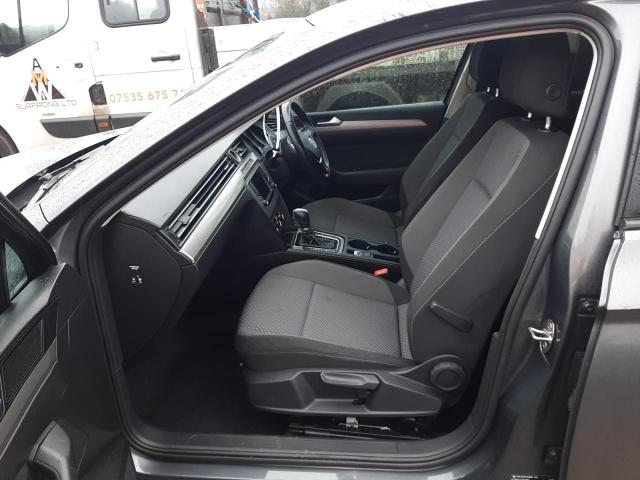 2017 VOLKSWAGEN PASSAT S T