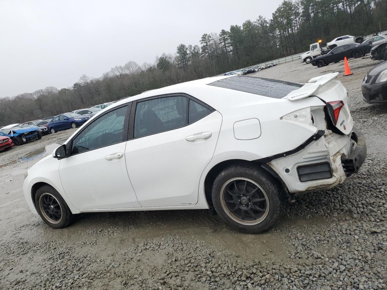 2015 Toyota Corolla - Image 2