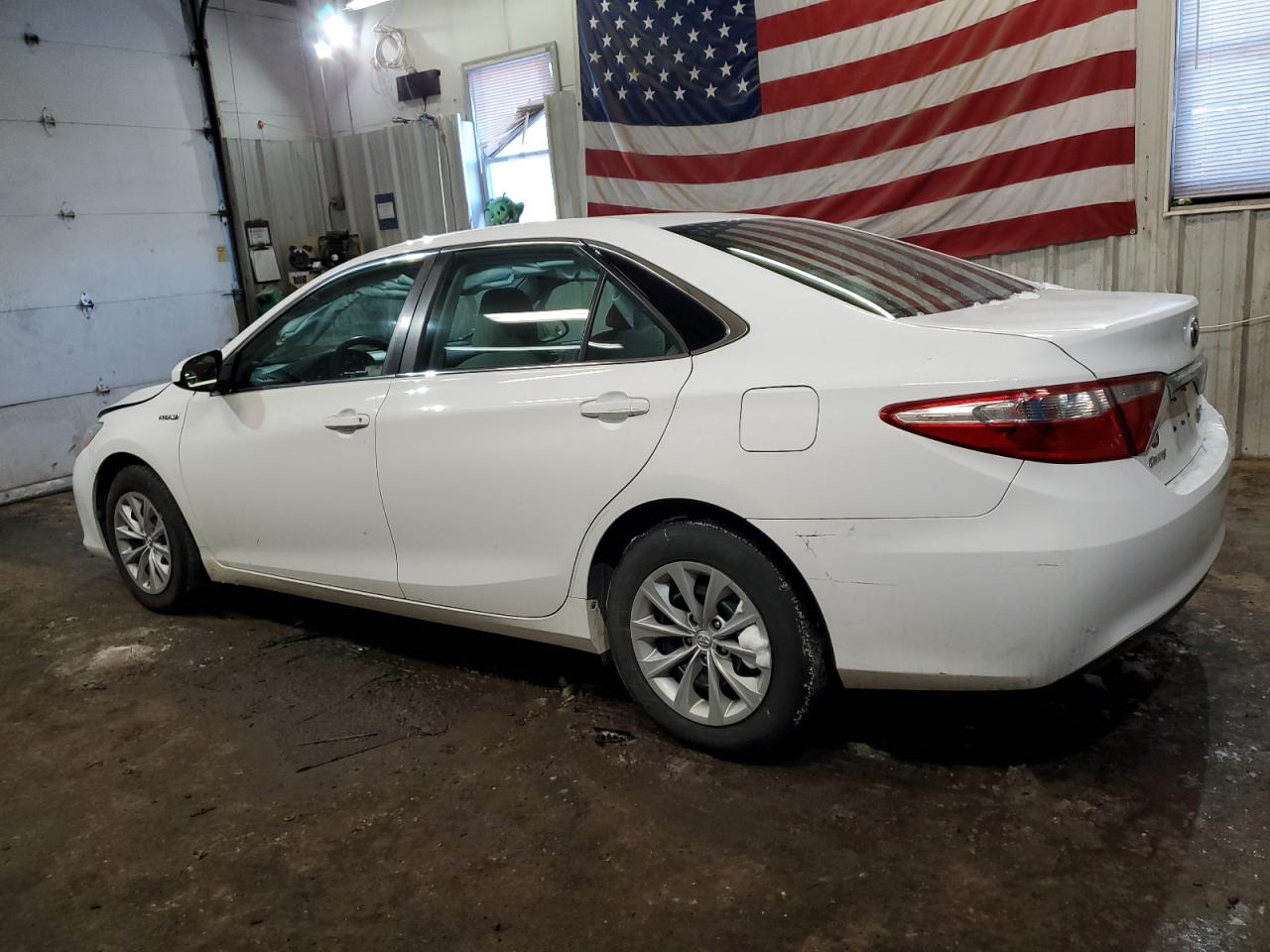 2015 Toyota Camry - Image 2