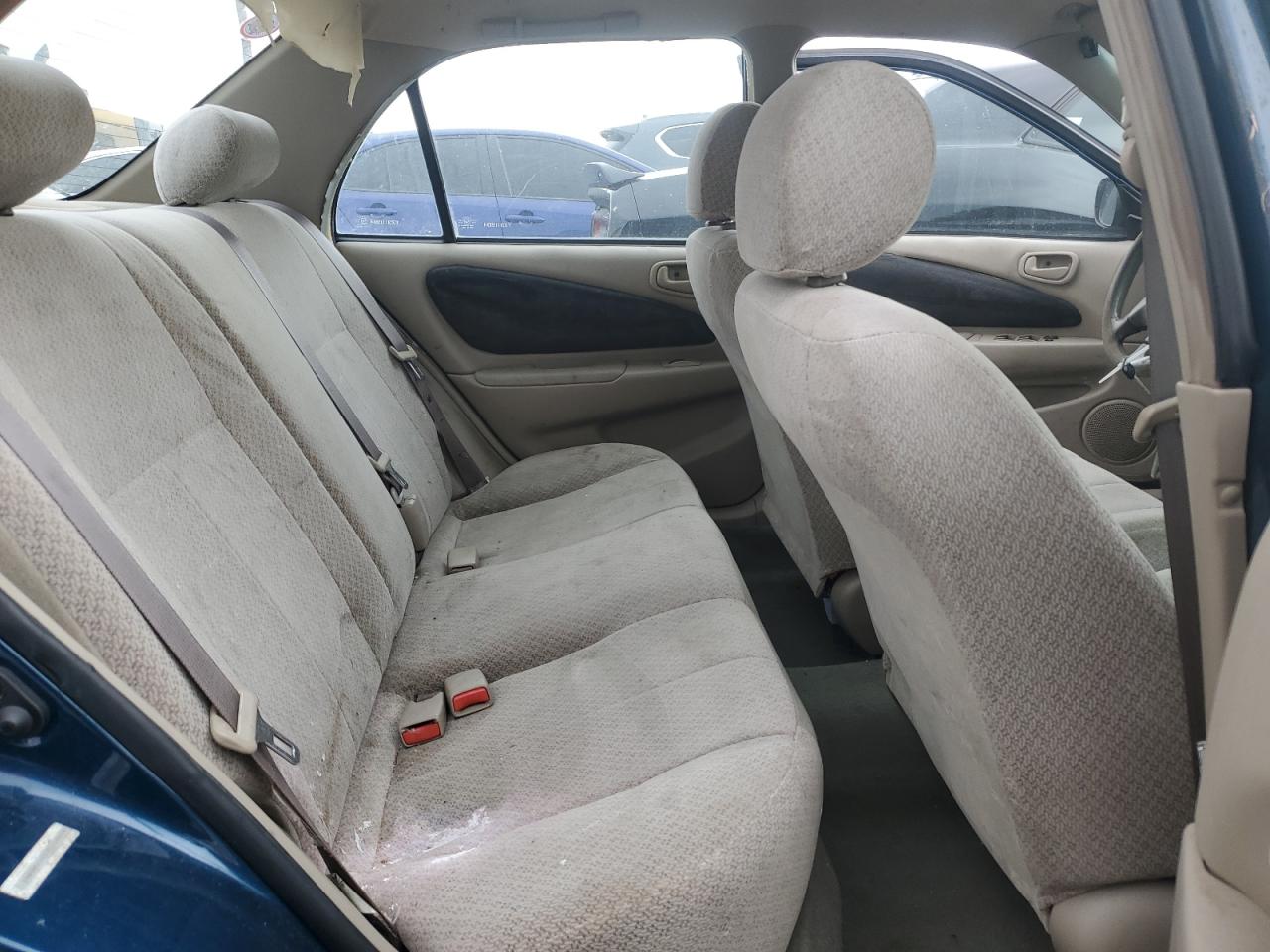 2000 Toyota Corolla - Image 10