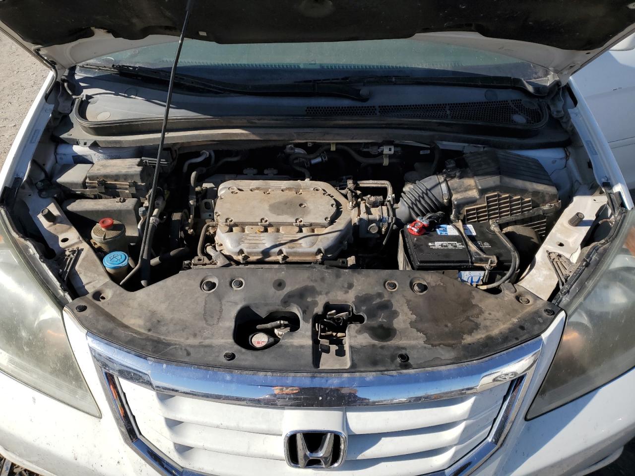 2010 Honda Odyssey - Image 12