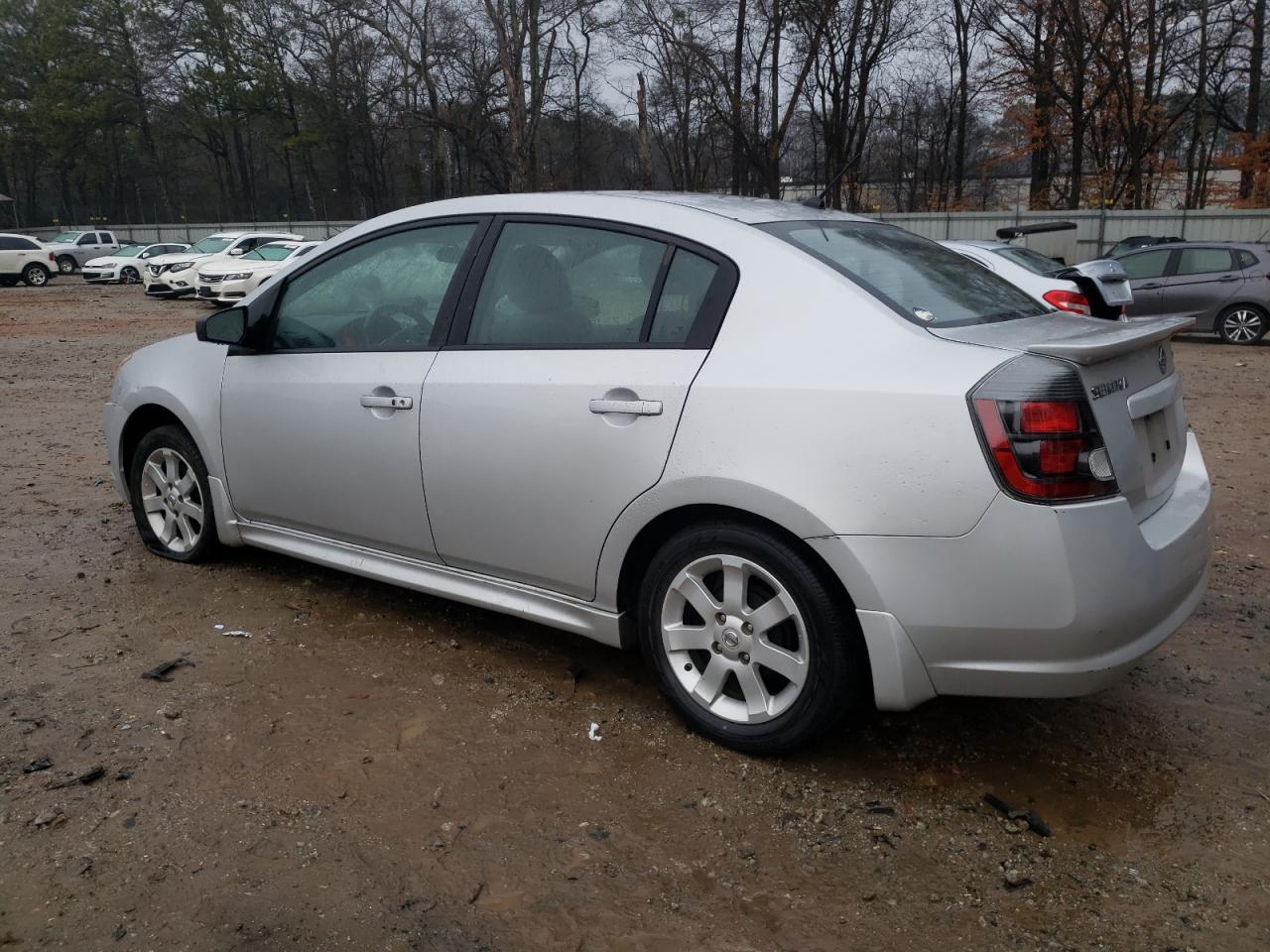 2010 Nissan Sentra - Image 2