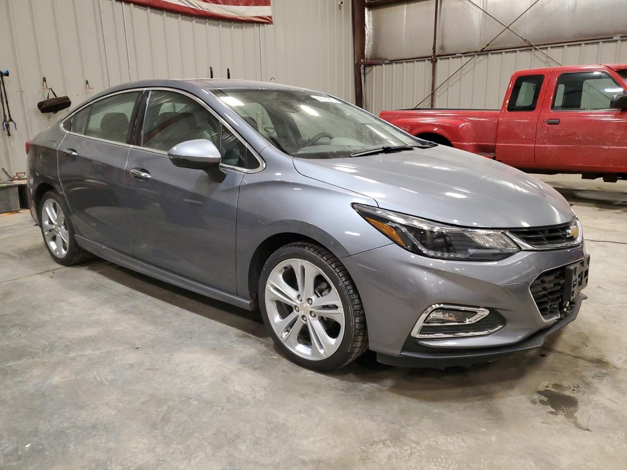 2018 Chevrolet Cruze - Image 4