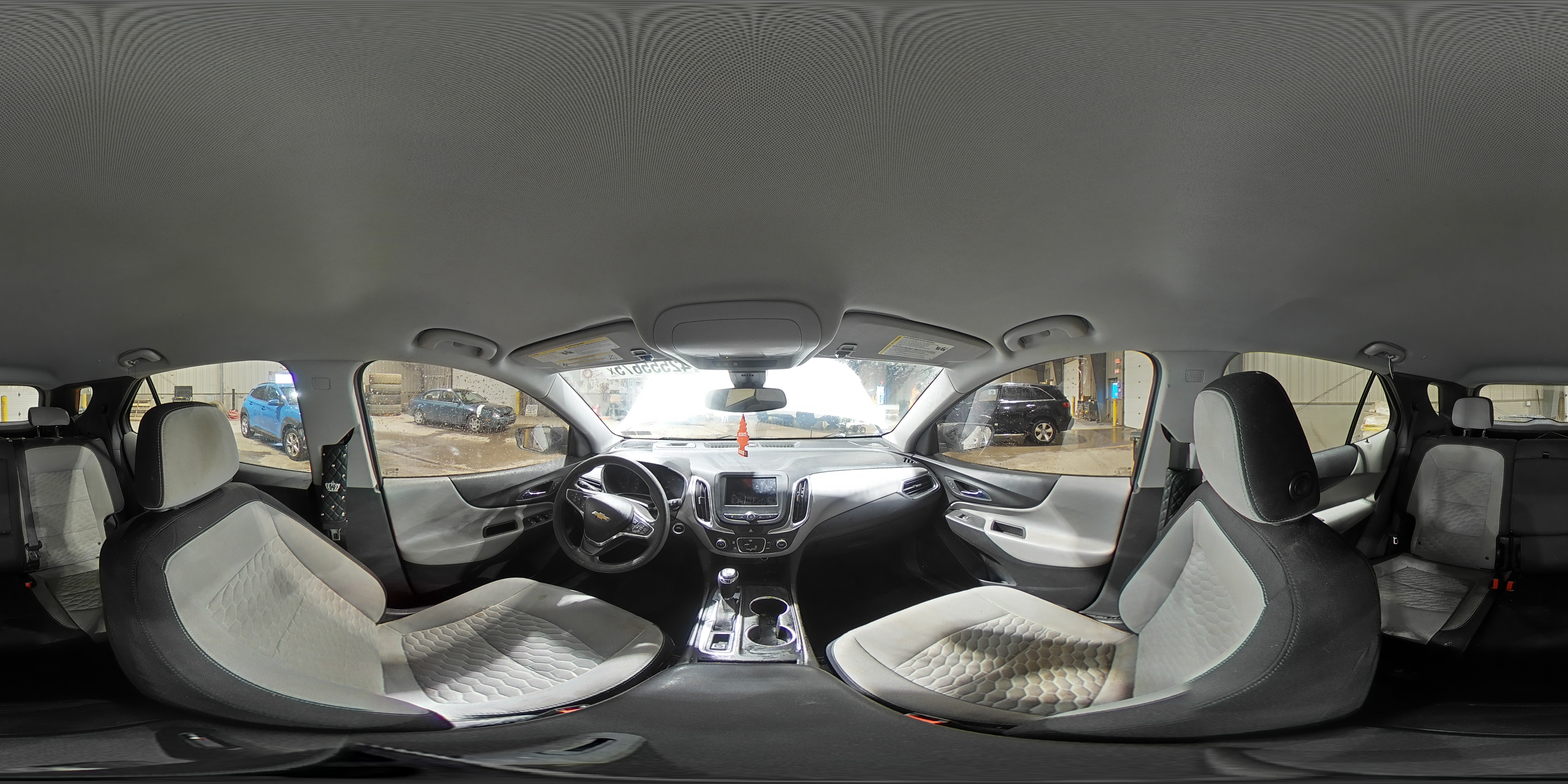 2020 Chevrolet Equinox - Image 14