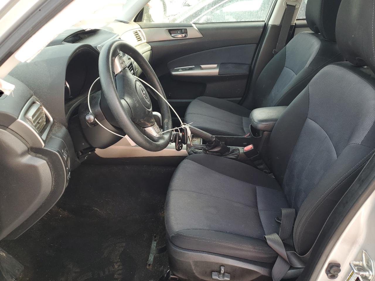 2010 Subaru Forester - Image 7