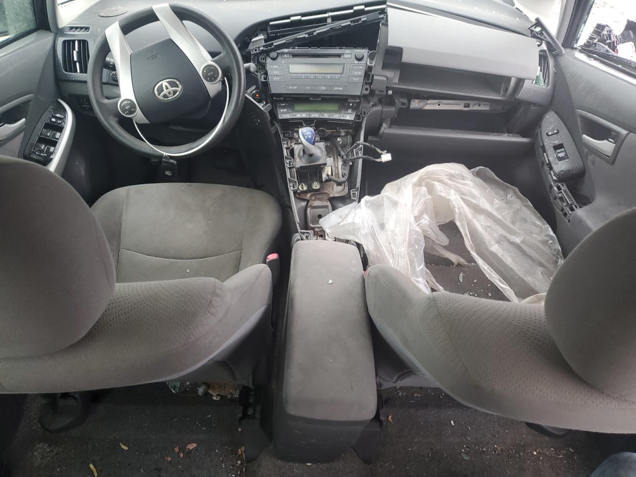 2011 Toyota Prius - Image 8