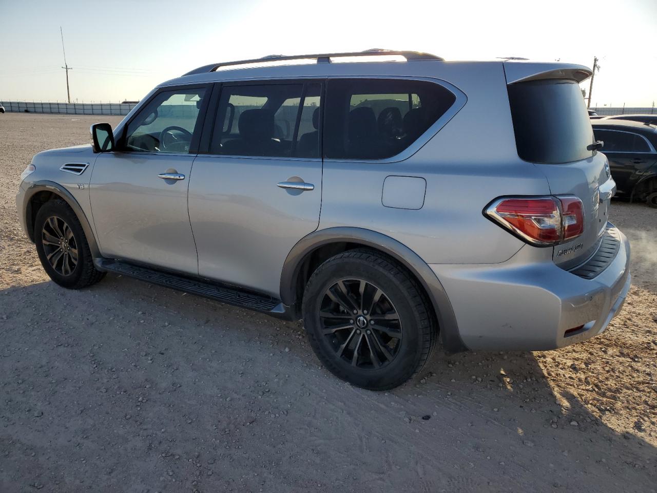 2018 Nissan Armada - Image 2