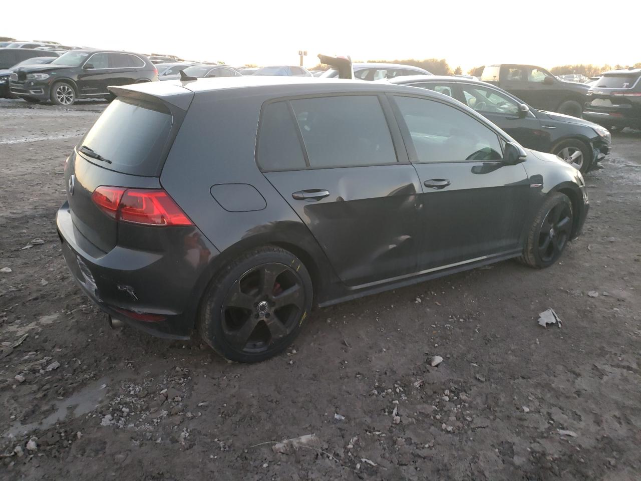 2015 Volkswagen GTI - Image 3