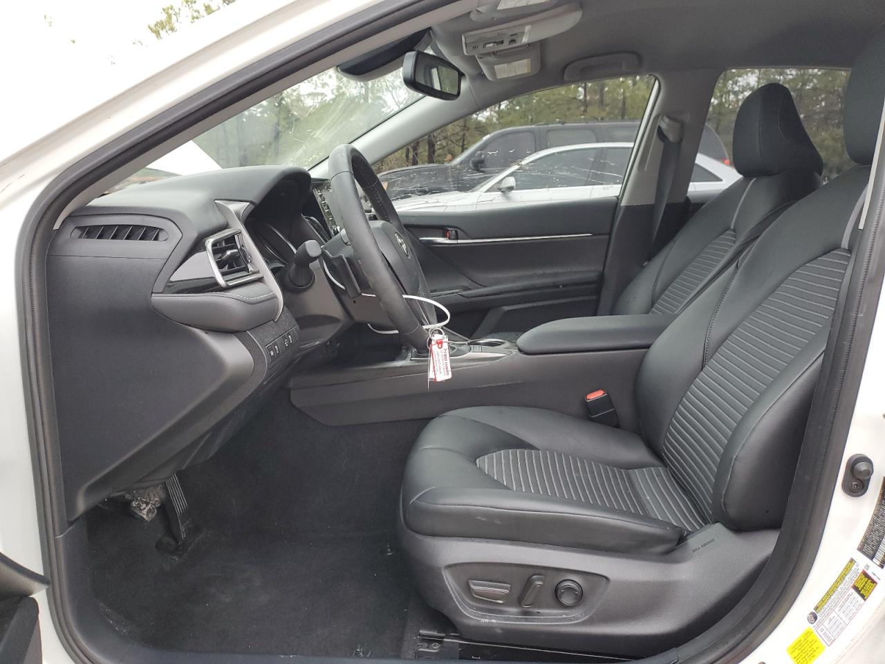 2022 Toyota Camry - Image 7