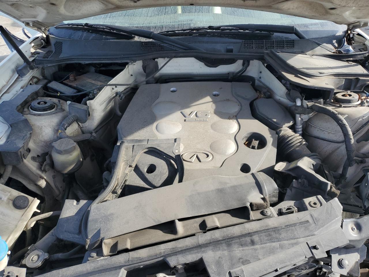2006 Infiniti FX - Image 11