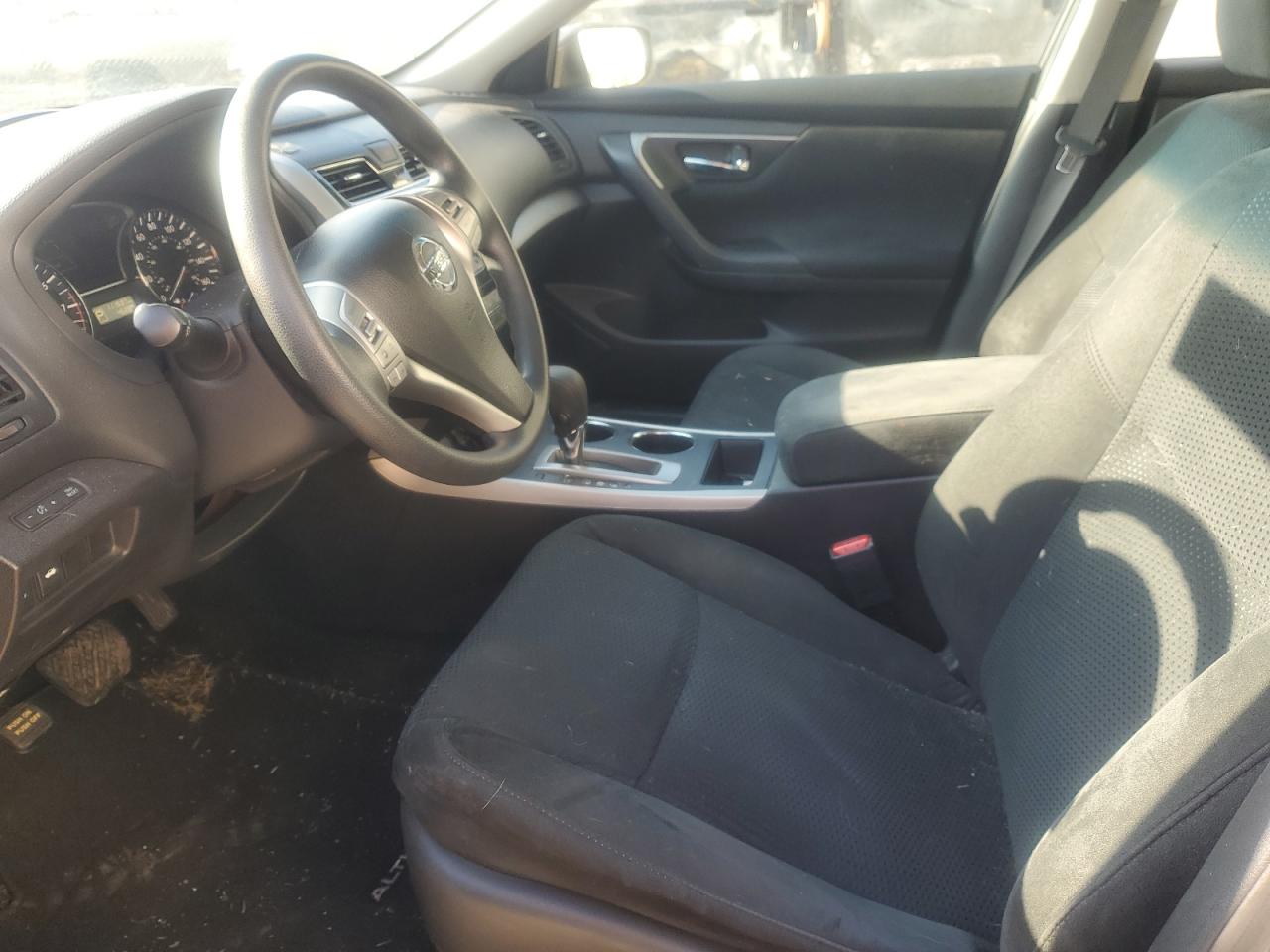 2015 Nissan Altima - Image 7