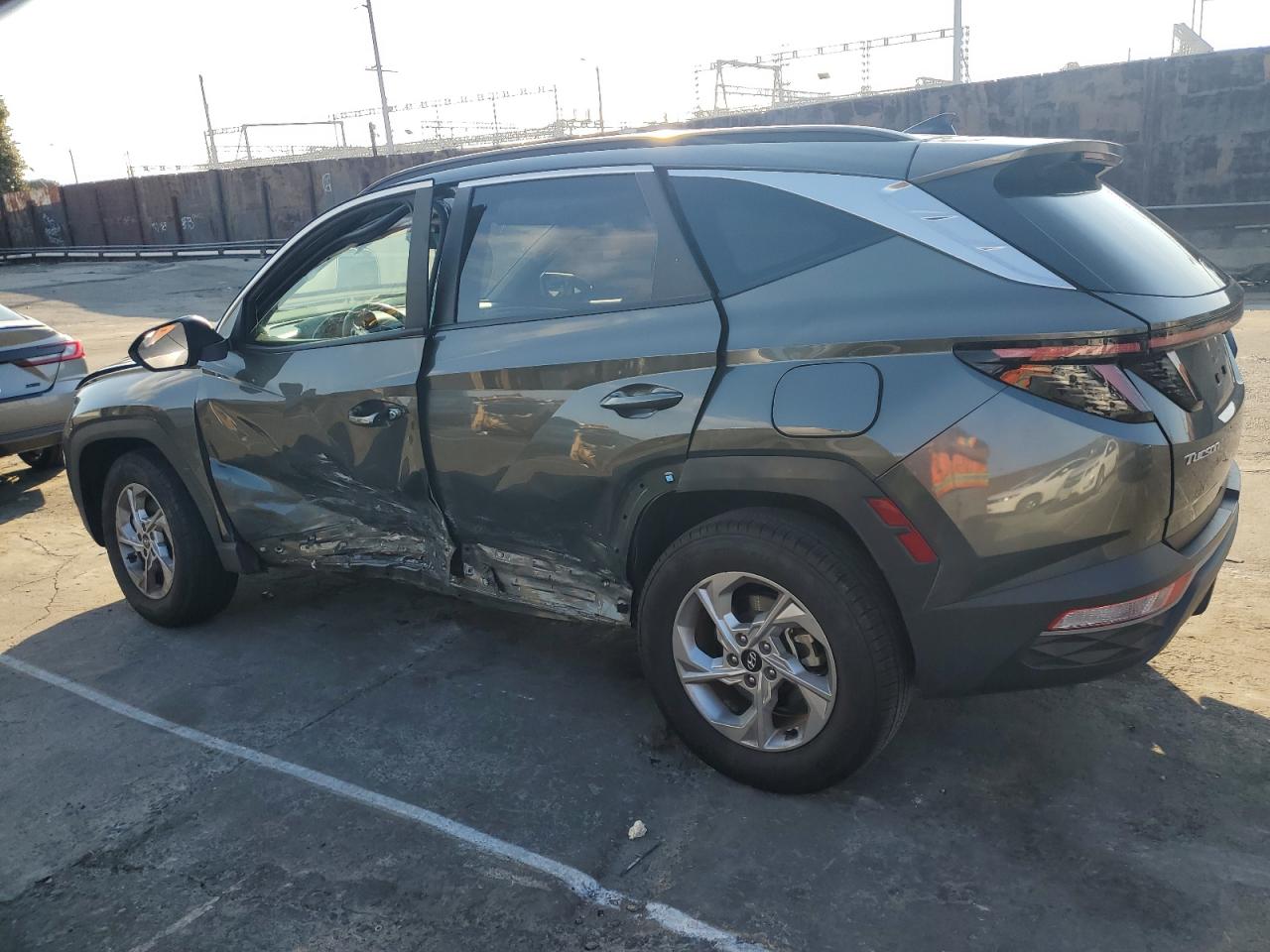 2023 Hyundai Tucson - Image 2