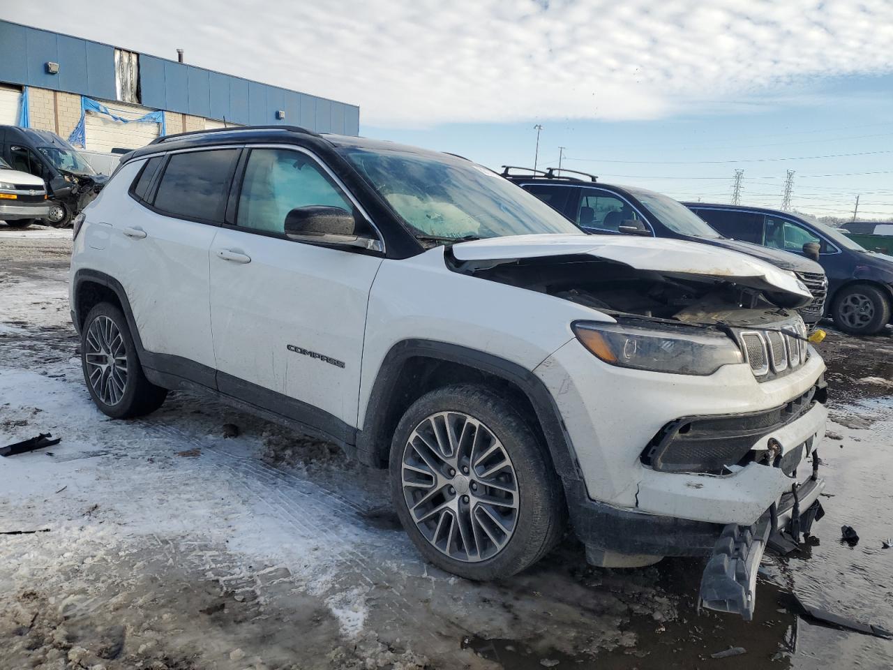 2022 Jeep Compass - Image 4