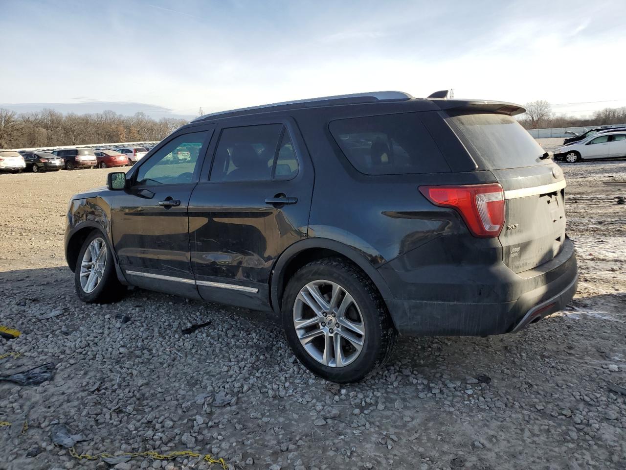 2016 Ford Explorer - Image 2